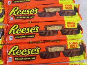(B-1) 12 King Size Reeses Peanut Bu...