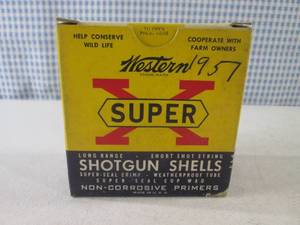 (EC1) Vintage Box of Western 12 Gua...