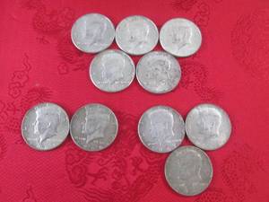 (CNTR) Lot of 10 Kennedy Half Dolla...