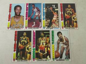 (CNTR) Lot of 7 1976-77 Topps Baske...