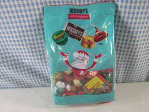 (B-2) 2 Pound Bag Hersheys Candy D...