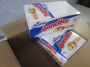 (B-1) 2 Boxes Hostess Donettes Crun...