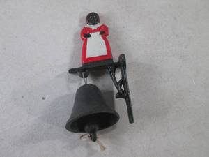 (EC1) Cast Iron Bell and Wall Mount
