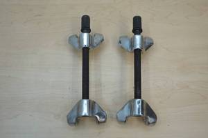 Coil spring Compressors