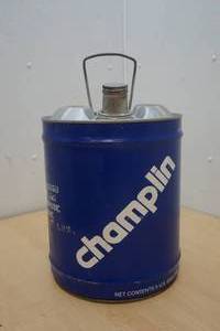 5 gallon can with oil