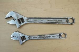 adjustable wrench