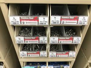 6 DRAWER CABINET WITH BINS, AND ASSORTED STAINLESS METAL SCREWS