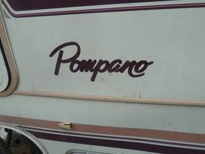 lot 1 image: 1989 Coachman Travel Master RV