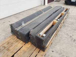 lot 14 image: Load Dock Bumpers