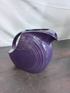 lot 6 image: Vintage Fiestaware Pitcher