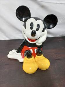 lot 29 image: Vintage Ceramic Mickey Mouse Cookie Jar