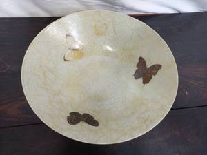 lot 38 image: Vintage MCM Style Fiberglass Or Similar Material Bowl