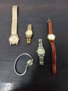 lot 52 image: Five Watches