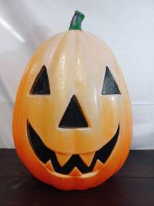 lot 90 image: Plastic Pumpkin