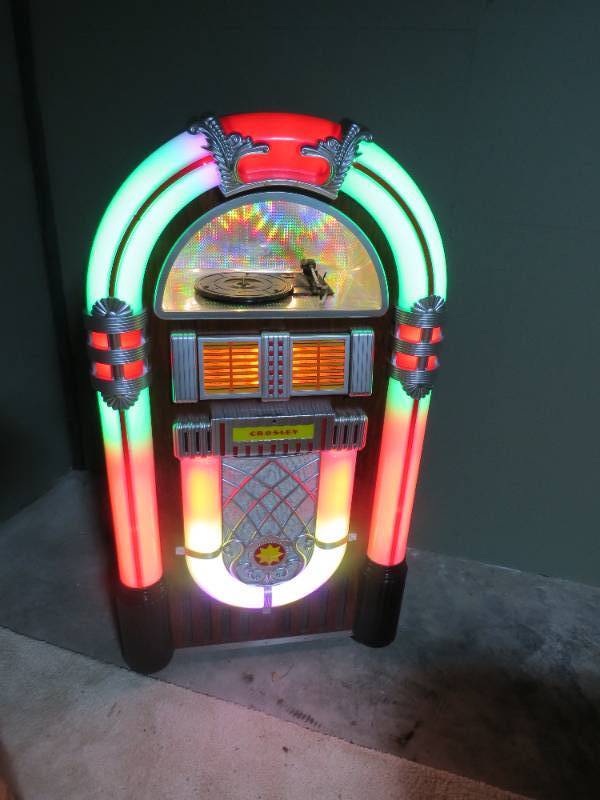 Waverly MN. Estate Sale Furniture/Bedroom, Furniture/Living Room