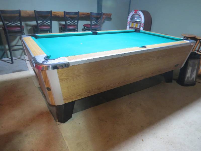 Waverly MN. Estate Sale Furniture/Bedroom, Furniture/Living Room