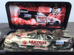 lot 42 image: 1999 Racing Champions  Matco Tools Dean Skuza #8  Matco Tools 124 scale die cast funny car