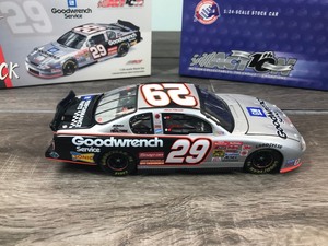 lot 53 image: 2002 Nascar Action Racing Collectibles 10th Anniversary RCR Kevin Harvick Monte Carlo #29  GM Goodwrench Service 124 scale die cast stock car