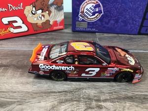 lot 63 image: 2000 Nascar Action Racing Collectibles Dale Earnhardt Monte Carlo #3 GM Goodwrench Service Plus  Taz  No bull 124 scale die cast stock car