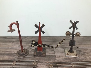 lot 112 image: Vintage train track accessories