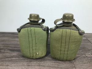 lot 124 image: 2 - Military water canteens