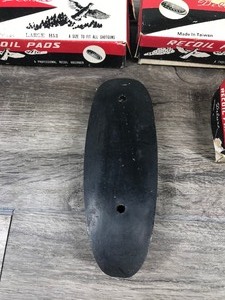 lot 150 image: 3 - recoil pads