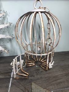 lot 171 image: 3 - Vintage rustic metal decoration items