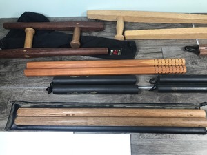 lot 180 image: Lot of martial art weapons and gear