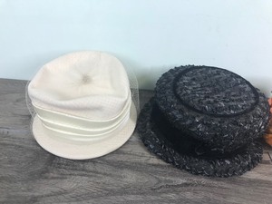 lot 187 image: 4 - Vintage dress up hats
