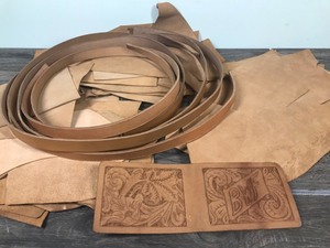 lot 193 image: Lot of leather pieces