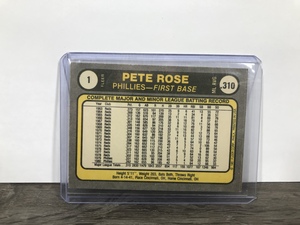 lot 376 image: 1981 Fleer Pete Rose baseball card #310