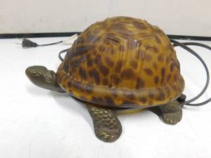 lot 282 image: Metal and glass turtle lamp