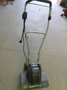 lot 2 image: Electric tiller