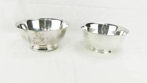 lot 69 image: Lot of 2 Vintage Silver Plate Bowls by Gumps San Francisco and Wilcox International Silver Co