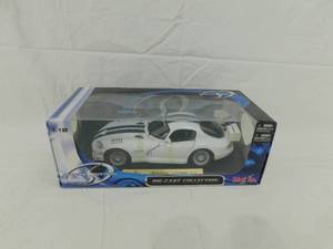 lot 46 image: 2005 Maisto Dodge Viper GT2 Die Cast Special Edition
