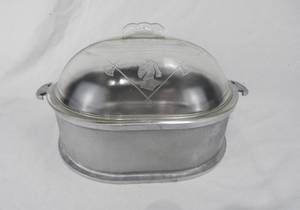 lot 86 image: Vintage Guardian Service Chicken Roaster, Platter and Glass Cover