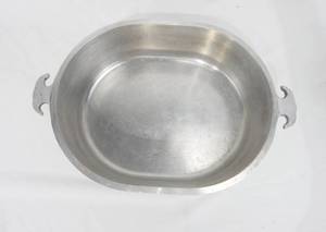 lot 87 image: Vintage Guardian Service Chicken Roaster and PlatterCover