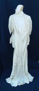 lot 54 image: Vintage 1940s Wedding Dress, Jacket, Veil and Gloves