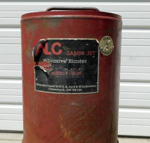 lot 29 image: ALC Sandy Jet Abrasive Blaster Model F-110-DM