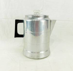 lot 99 image: Vintage Comet the Popular Aluminum 14 Cup Coffee Pot