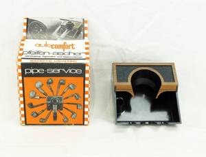 lot 120 image: Vintage Auto Comfort Pipe Holder and Ashtray Magnetic Universal