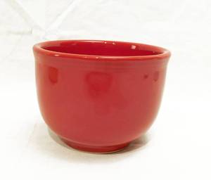 lot 40 image: Fiesta Scarlet Jumbo Chili Bowl