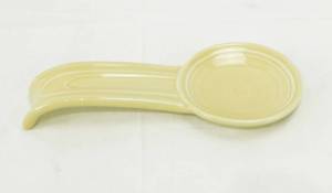 lot 135 image: Fiesta Yellow Spoon Rest
