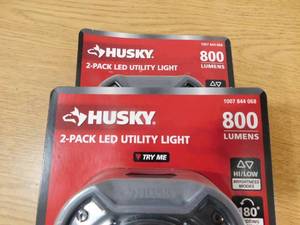 lot 124 image: 800-Lumen LED Utility Lights 2-Modes with Magnetic Handle and Batteries (4-Pack)