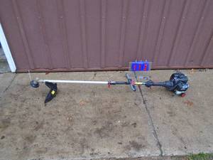Craftsman 2 cycle weed trimmer. Lightly used. Tested & works. As shown.
