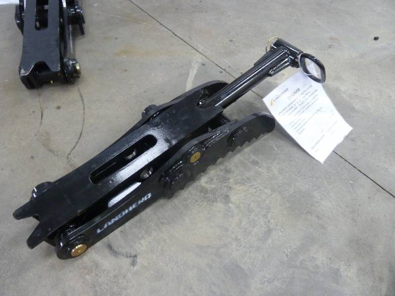 LANDHERD Mini Excavator Thumb 2-3.5 T 8