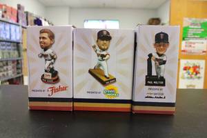 lot 113 image: Minnesota Twins Bobblehead Lot #1  3 Bobbleheads