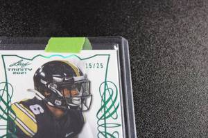 lot 148 image: 2021 Leaf Trinity Patrick Jones & Ihmir Smith-Marsette Autograph Lot