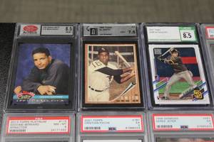 lot 198 image: Bulk Mixed Sports Graded Card Lot  13 Graded Cards