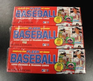 lot 305 image: 1988 Fleer Baseball Factory Sealed Complete Set Lot  3 Complete Sets